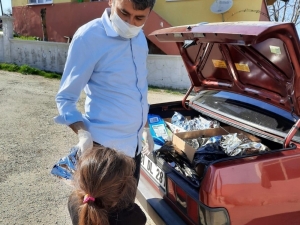 Evinden Çıkamayan Çocukları Mutlu Ediyor