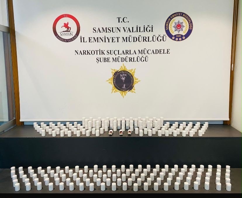 is-yerine-narkotik-baskini-11-bin-650-sentetik-ecza-ele-gecirildi