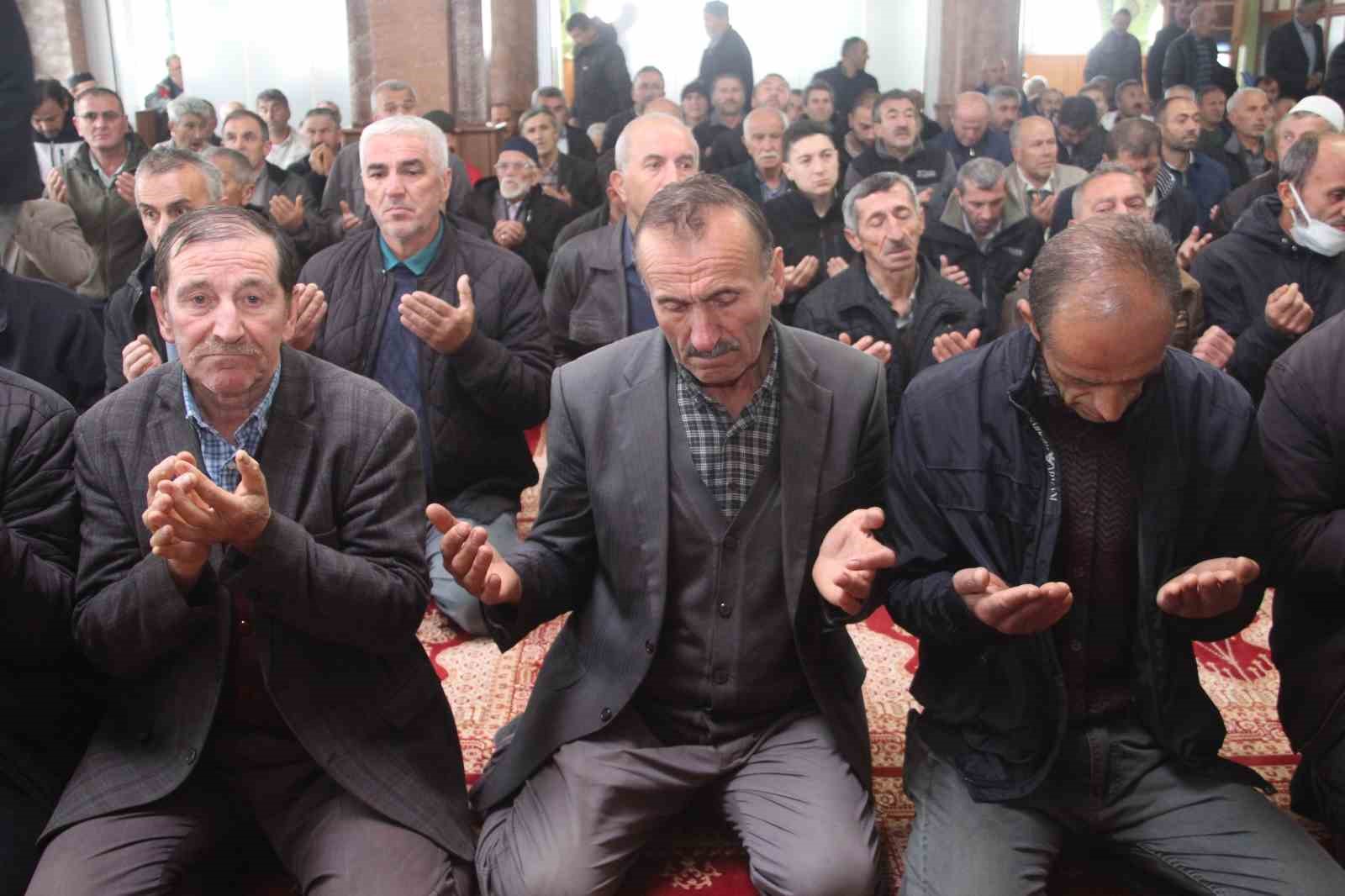 findik-ureticilerinden-gunes-duasi