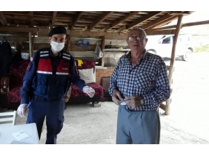 Kaymakam Zaman: “Yeter Ki Sizler Evinizde Kalın, Biz Ayağınıza Geliriz”