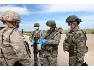 Msb: "Tr-rf Mutabakatı Çerçevesinde İdlib’deki M4 Karayolunda Kara Ve Hava Unsurlarının Katılımıyla 8’inci Türk-rus Birleşik Kara Devriyesi İcra Edildi."