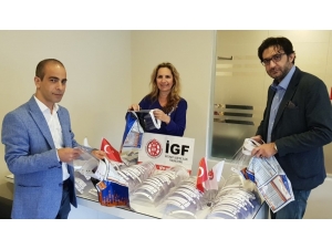 İgf’den Gazetecilere Siperlik Maske Desteği
