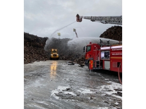 Kastamonu’da Entegre Fabrikasında Çıkan Yangın Kontrol Altına Alındı