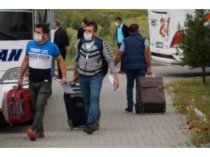 Irak’tan Batman’da Getirilen 285 Vatandaş, Karantina Süresinin Dolmasının Ardından Evlerine Uğurlandı