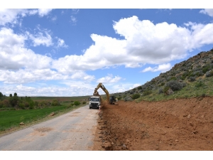 Konya Büyükşehir Mahalle Yollarında Hummalı Çalışmalarını Sürdürüyor