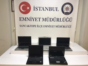 Korona Virüs Dinlemediler, Mühürlenen İş Yerinde Sanal Kumar Oynarken Yakalandılar