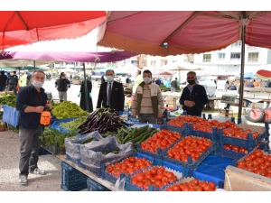 Havza Belediyesi Pazar Yerlerinde Maske Dağıtımına Devam Etti