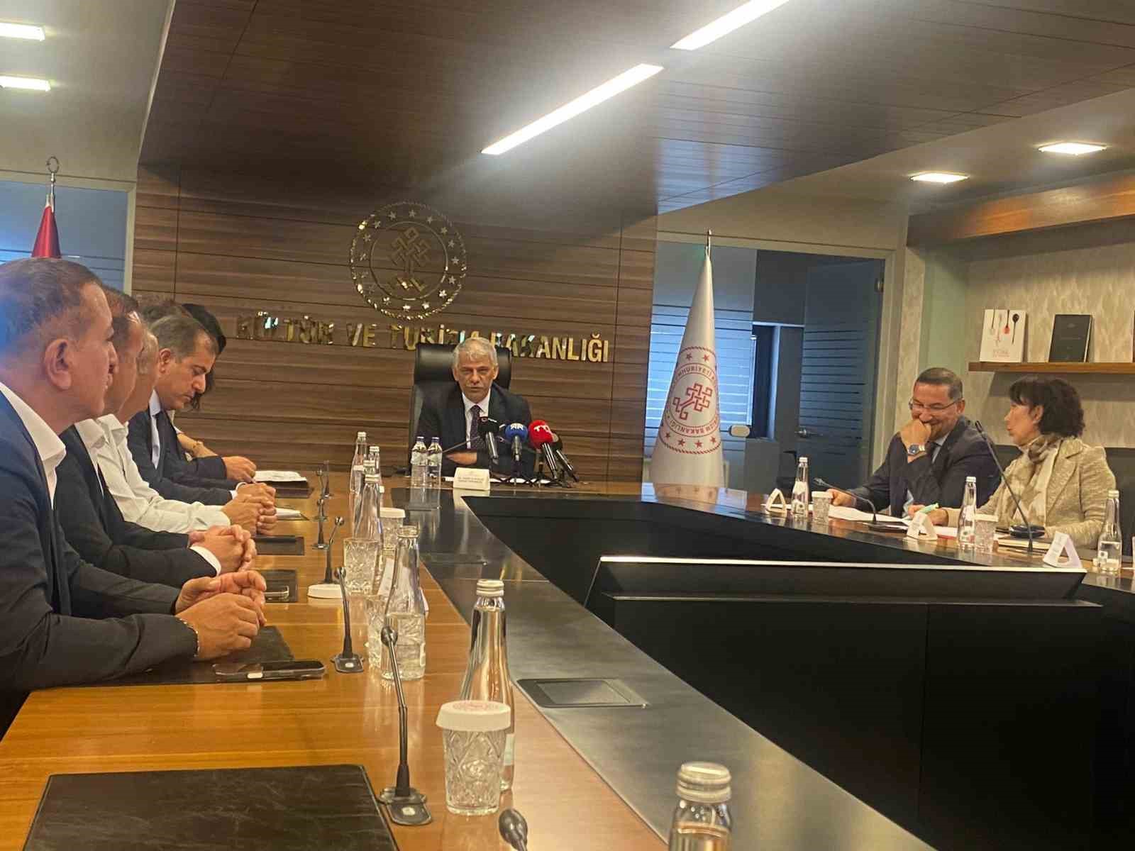 kultur-ve-turizm-bakan-yardimcisi-alparslan-konaklama-imkanlarini-artirarak-sektorde-onemli-bir-ihtiyaci-karsilamayi-amacliyoruz