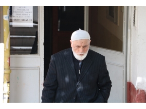 Kendini Jandarma Komutanı Olarak Tanıtan Şahıs, Yaşlı Adamı Dolandırdı