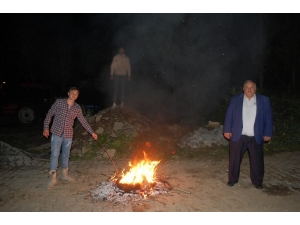 Malkara’da Hıdrellez Ateşi Yakıldı
