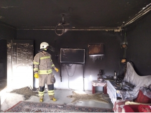 Soba Bacasından Çıkan Yangında 1 Kişi Dumandan Etkilendi