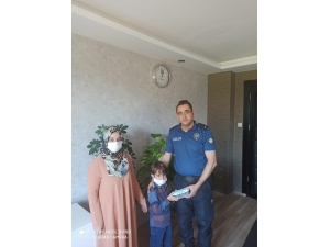 Kumbarasındaki 210 Lirayı ’Milli Dayanışma Kampanyası’na Bağışladı