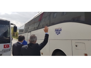 Alkışlarla Ailelerine Uğurlandılar