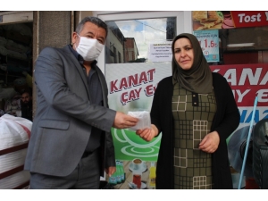Çay Ocağı Esnafına Maske Desteği