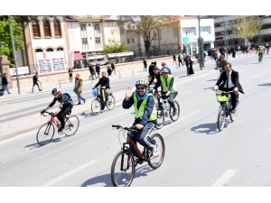 Başkan Altay: “Korona Virüsten Korunmak İçin En İdeal Ulaşım Aracı Bisiklettir”