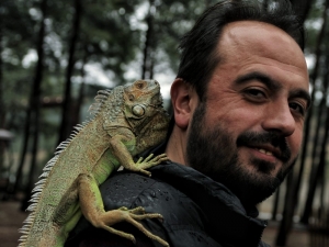 4 Yıldır Beslediği İguana En Yakın Arkadaşı Oldu