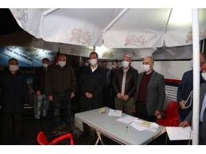 Niğde Belediye Başkanı Özdemir Ve Meclis Üyeleri Kan Bağışladı