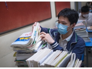 Koronanın Ortaya Çıktığı Wuhan’da Okullar Açıldı