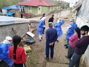 Yukarıborandere Köyünde 6 Ev Karantina Altına Alındı