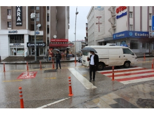 Erzurum’da Sağanak Yağmur Etkili Oluyor