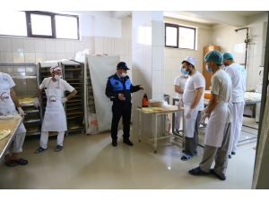 Zabıta Ekipleri Fırınları Denetledi