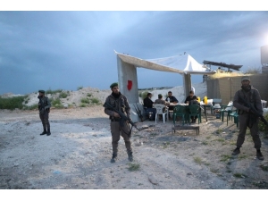 Sınır Ötesindeki Asker Ve Polislere İftar İkramı