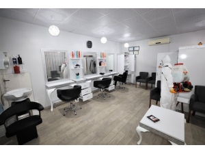 Başiskele’de Berber Ve Kuaför Salonları Dezenfekte Ediliyor