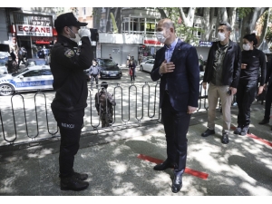 Bakan Soylu, Vefa Sosyal Destek Koordinasyon Merkezi’ni Ziyaret Etti