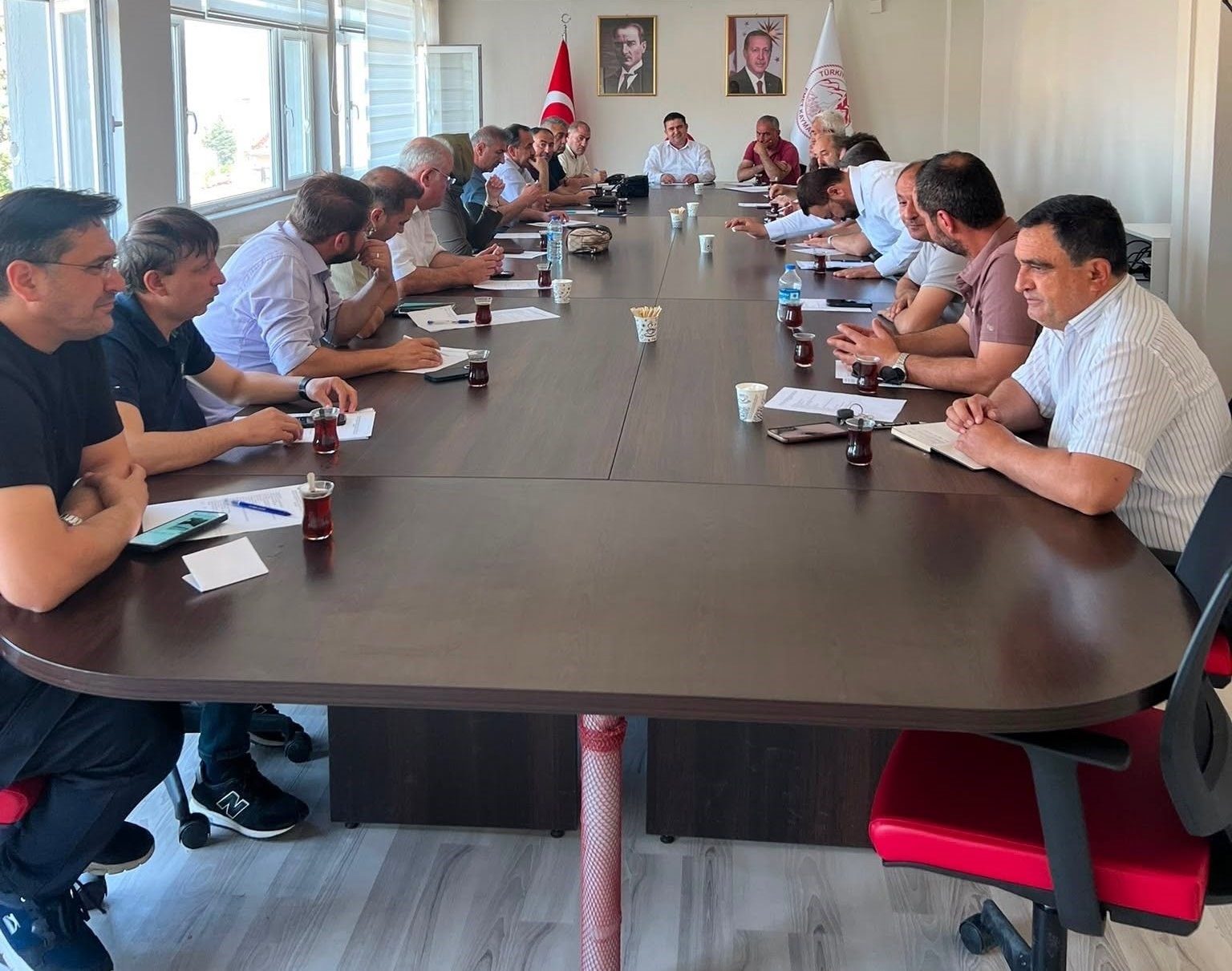 emet-te-sene-sonu-mudurler-kurulu-toplantisi-gerceklestirildi