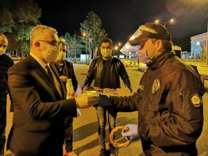 Ahlatcı’dan Güvenlik Güçleri Ve Sağlık Çalışanlarına Sürpriz