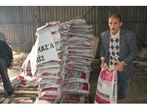 Karslı İş Adamından Çiftçilere 24 Ton Gübre Desteği
