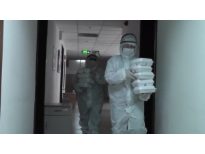 Karantinadaki Vatandaşlara Meşhur Develi Cıvıklısı İkram Edildi