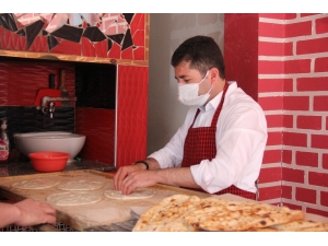 Başkan’ın Ellerinden Ramazan Pidesi