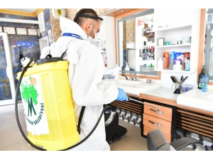 Mamak Belediyesinden Kuaför Ve Berberlere Maske İle Dezenfekte Desteği