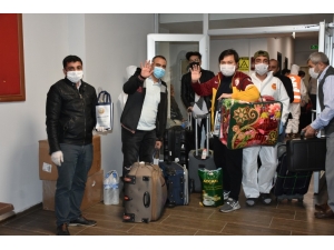 Suudi Arabistan’dan Gelerek Karantinaya Alınan 182 Kişi Memleketlerine Uğurlandı, Geriye Bıraktıkları Notlar Kaldı