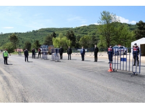 Vali Dağlı’dan Kontrol Noktasına Ziyaret