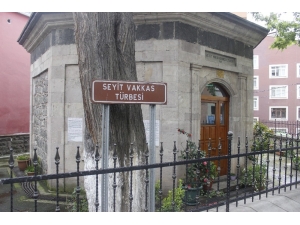 Seyyid Vakkas Türbesi Ramazan Ayında Sessiz Kaldı