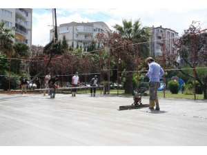 Bayraklı’nın Spor Alanları Yenileniyor