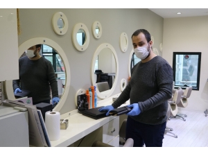 Kuaförler Kolları Sıvamaya Başladı