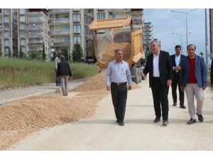 Kahta’da Bozuk Yollar Yenileniyor