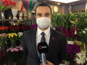 Korona Virüsten Olumsuz Etkilenen Çiçekçilere Anneler Günü Can Suyu Oldu