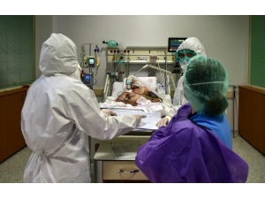 Koronavirüs Yoğun Bakımında Duygulandıran Anlar