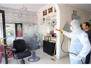 Pamukkale Belediyesi Berber Dükkanlarını Dezenfekte Etti