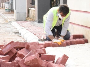 Toroslar Belediyesi Parke Taşlarını Kendisi Üretiyor