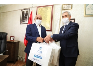 Battalgazi Belediyesi, Fırıncı Esnafına Maske Dağıttı