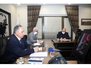 Başkan Yalçın, Takipçileriyle Sosyal Medyada Hasbihal Etti