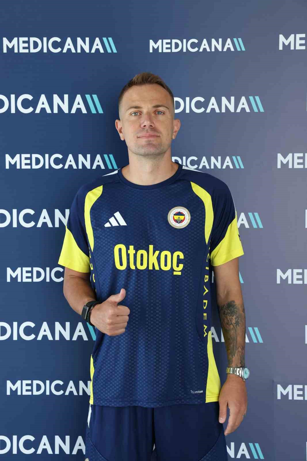 fenerbahce-de-mert-gunok-ligin-ilk-haftasinda-forma-giyemeyecek