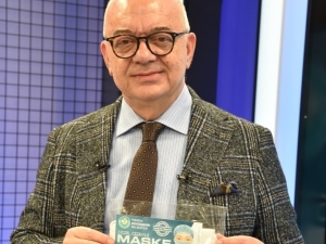 65 Yaş Üstüne Maskeler Büyükşehirden