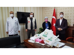 Gaün Hastanesi Sağlık Personeline Maske Dağıtıldı