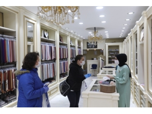 Adapazarı’ndan Esnafa İlk Aşamada 12 Bin Maske Dağıtıldı